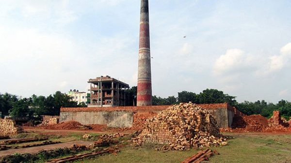 পরিবেশদূষণের বড় হাতিয়ার প্রায় ৭ হাজার ইটভাটা, গ্রিন ব্রিকস তৈরির পরামর্শ